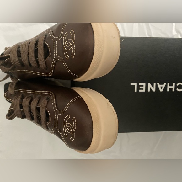 Great Vintage Chanel Sneakers SZ 38 Dark Brown Beautiful Leather Good Condition - Picture 7 of 9